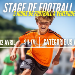 Jeunes footballeurs courant vers la cage adverse lors du stage à Venerque pour les vacances de Pâques 2024. Rejoignez-nous pour une expérience sportive inoubliable !