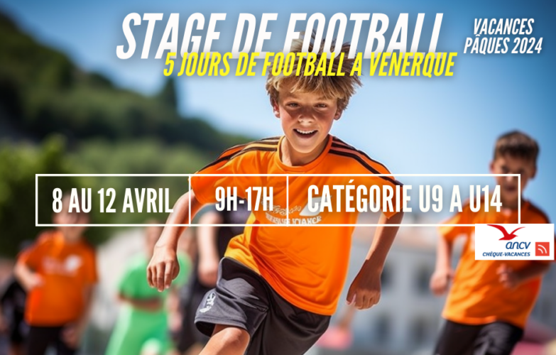 Jeunes footballeurs courant vers la cage adverse lors du stage à Venerque pour les vacances de Pâques 2024. Rejoignez-nous pour une expérience sportive inoubliable !